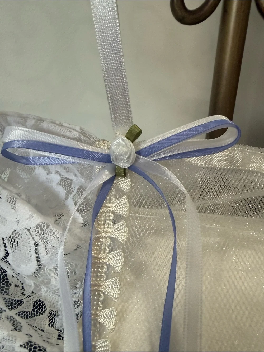 💐 Hand Crafted White Hand Towel & Spare Toilet Paper Holder with Lace Trim 💐